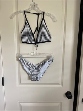 Abercrombie & Fitch Black and White Striped Bikini Top
